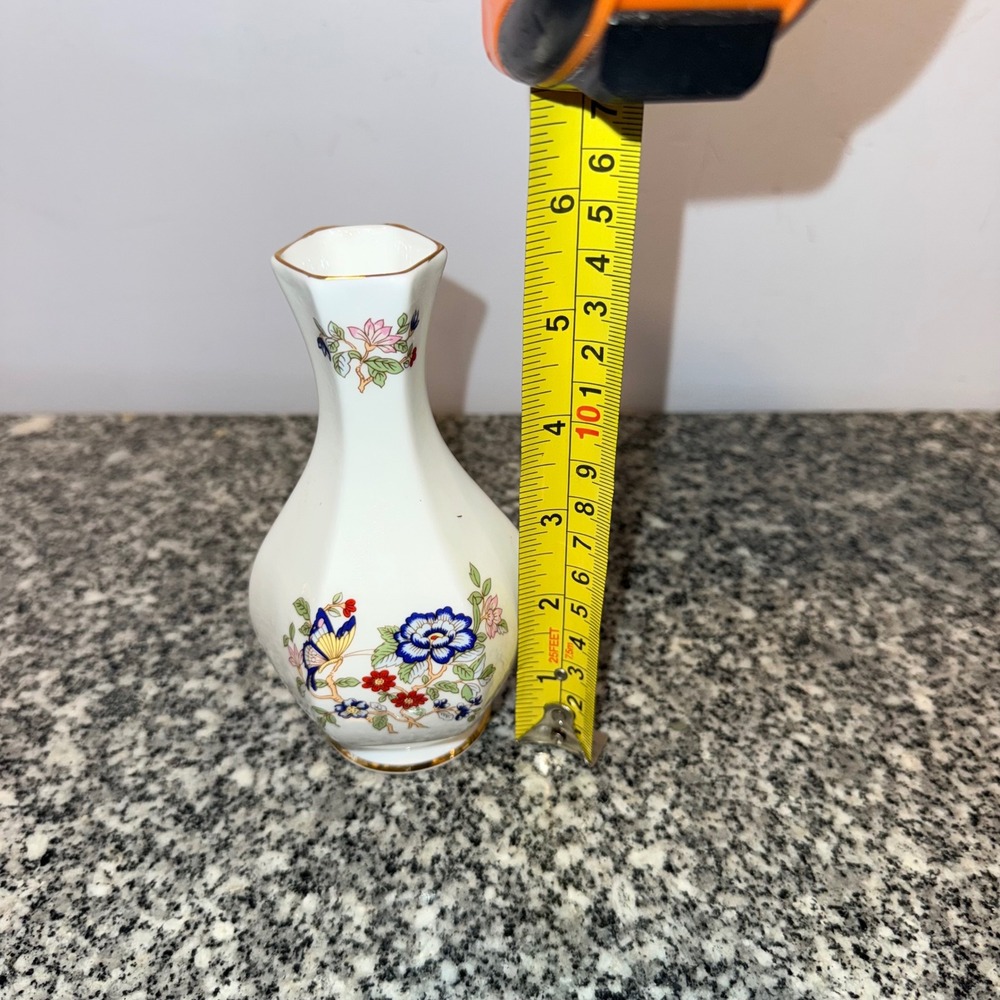 vintage Royal Tara fine bone china bud‎ vase Ireland in the Harmony 5.25 Small